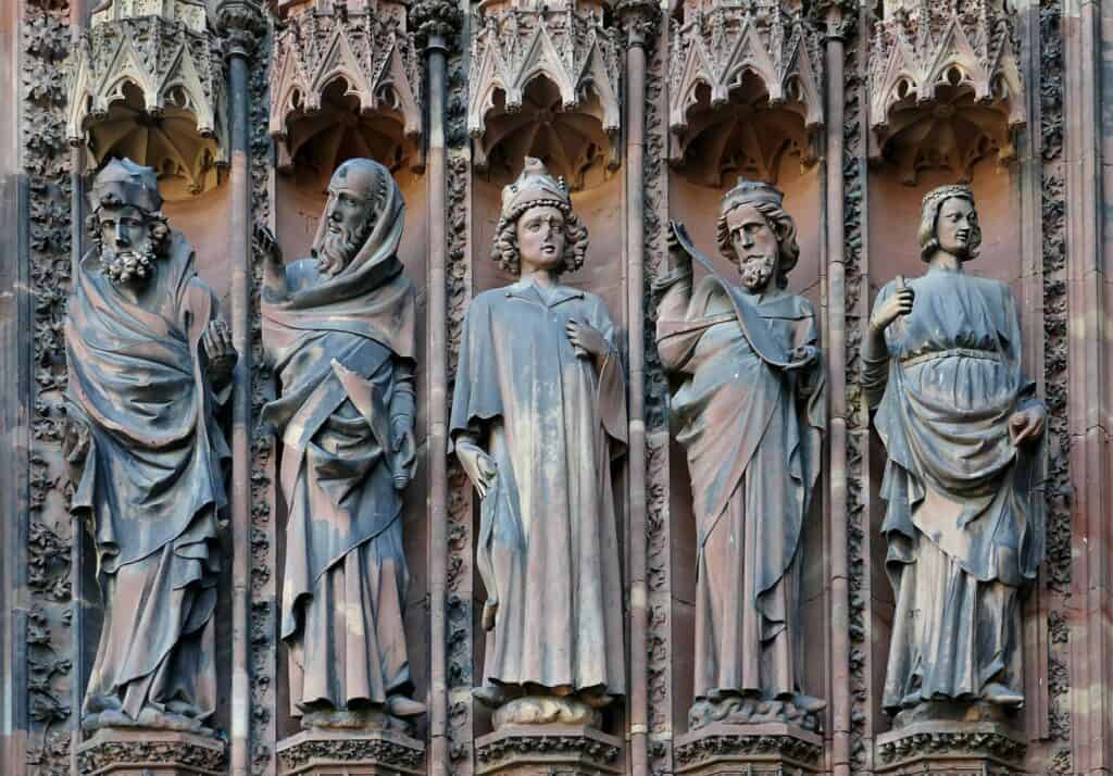 A group of statues depicting old time prophets or old time wise men